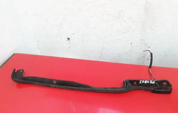 Mazda CX-9 Tailgate trim 8635000100 NR010220