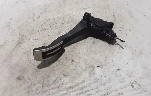 Audi Q3 F3 Accelerator throttle pedal 5Q1723503L