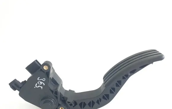 Renault Trafic III (X82) Accelerator throttle pedal 180020024R