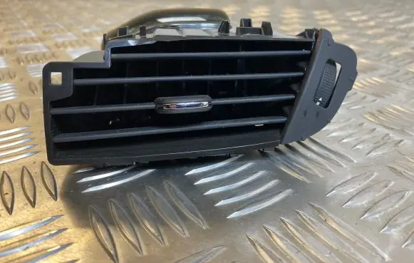 Opel Astra K Cabin air duct channel 39046554 421283275 09074005