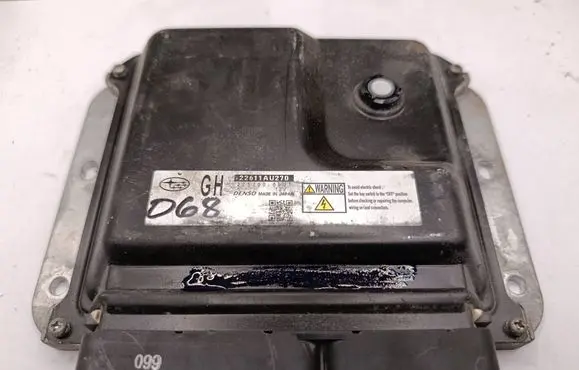 Subaru Outback Engine control unit/module 22611AU270