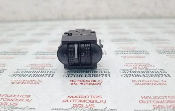 Volkswagen PASSAT B5.5 Headlight level height control switch 3B0941333C
