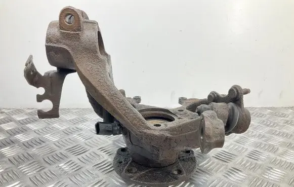 Seat Leon (5F) Front wheel hub 5Q0255N WHT003861