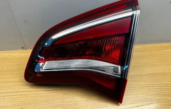 Opel Meriva B Tailgate rear/tail lights 13372311