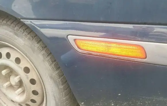 Volvo S40, V40 Front bumper turn signal 30888128