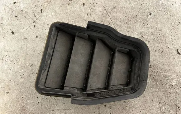 Ford Transit Custom Quarter panel pressure vent BK21B280B62AC