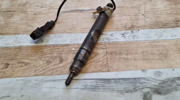 Audi A3 S3 8L Fuel injector 028130202Q 0432193694