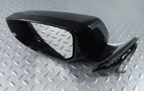 Cadillac XTS Front door electric wing mirror 22839688
