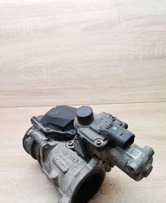 Volkswagen Golf V Throttle body valve 03G129637A