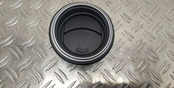 Toyota GT 86 Dashboard side air vent grill/cover trim