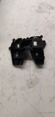Volkswagen PASSAT B8 Rear bumper mounting bracket 3G9807483