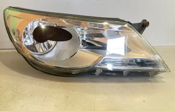 Volkswagen Tiguan Headlight/headlamp 5N2941032G 1ED24703804