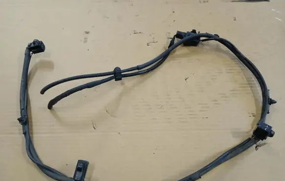 Volvo V60 Windshield washer spray nozzle