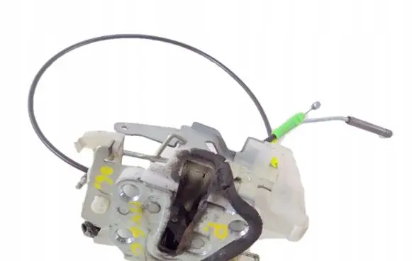 Toyota Aygo AB10 Front door lock 