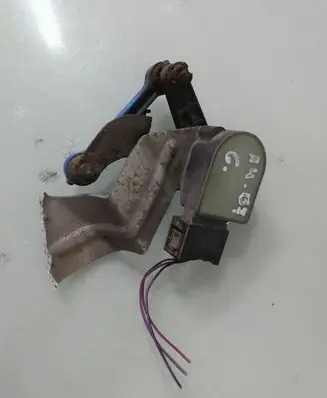 Audi A4 S4 B7 8E 8H Headlight/headlamp level sensor 8E0907503