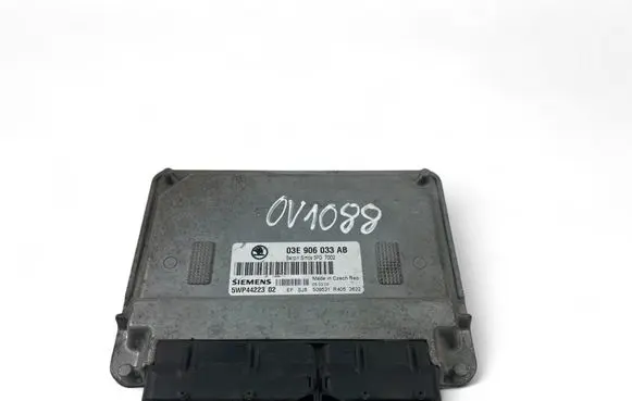 Skoda Fabia Mk1 (6Y) Engine control unit/module ECU 03E906033AB
