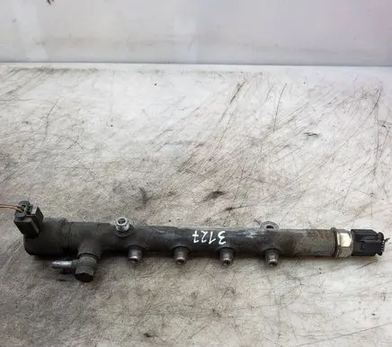 Mercedes-Benz Vito Viano W639 Fuel main line pipe A6510700495 R9144Z240A