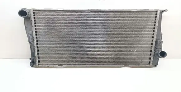 BMW 1 E82 E88 Coolant radiator 7812913