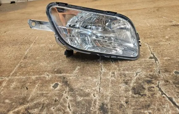 Volvo V70 Front fog light 31410322