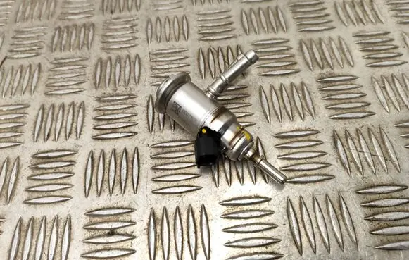 Citroen DS7 Crossback AdBlue injector 9842811780