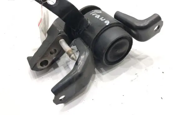 Toyota Yaris Engine mount vacuum valve 