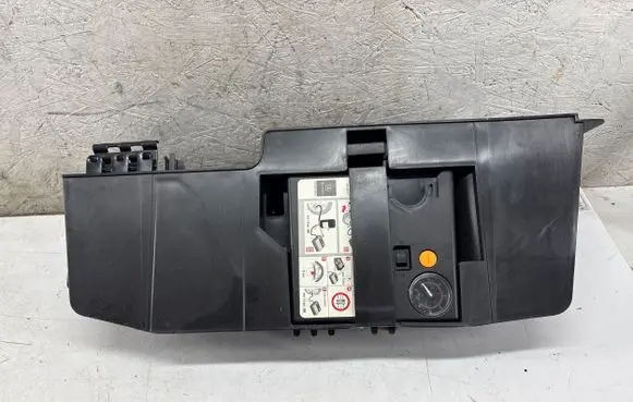 Mercedes-Benz C W204 Tool box A2048990314 SP5593