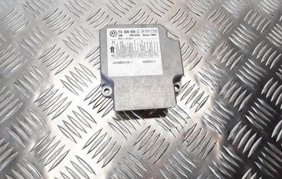 Volkswagen Touran I Airbag control unit/module 1T0909605C 5WK43518