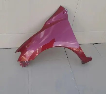 Nissan Pulsar Fender