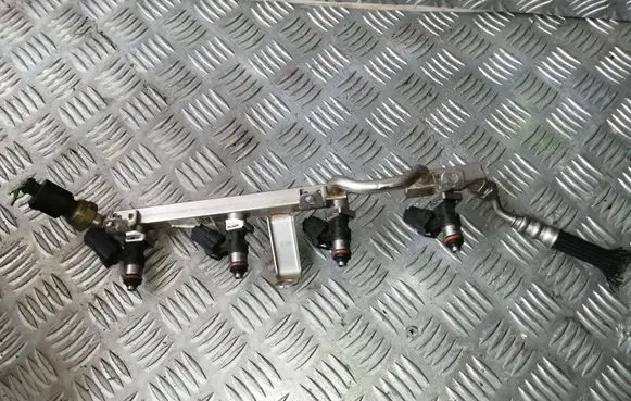 Volkswagen PASSAT B7 Fuel injectors set 03C129041A 03C906039 0280158815