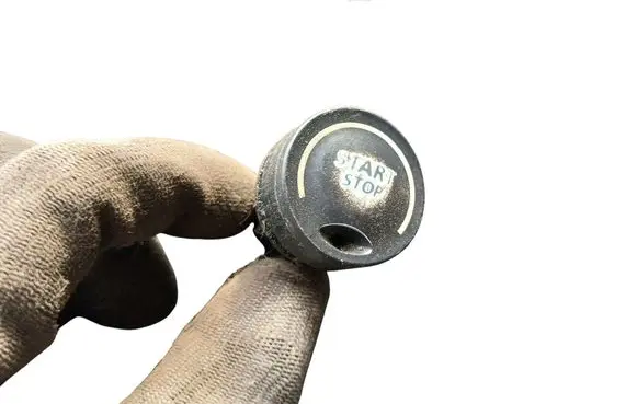 Renault Espace - Grand espace IV Engine start stop button switch 8200004282 033130273