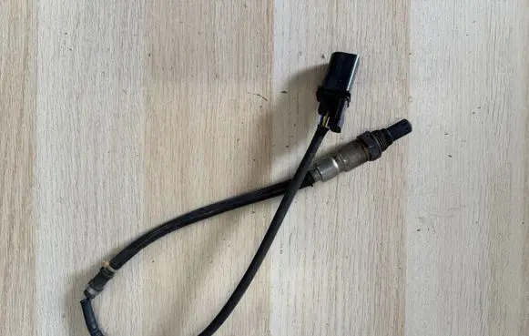 Volkswagen Touran II Lambda probe sensor 03F906262B