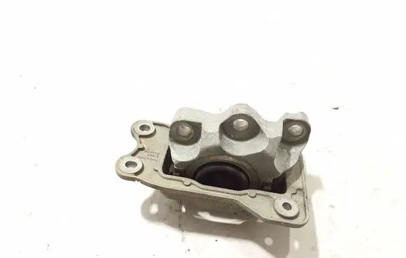 Volvo V60 Engine mount bracket 32255205