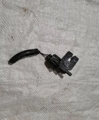 Chrysler Pacifica Outside/exterior temperature sensor 05149265AB 05149266AB