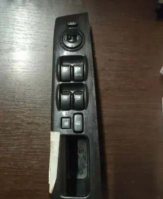 KIA Sorento Electric window control switch