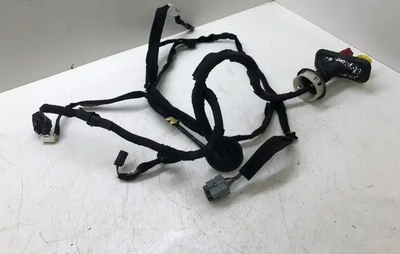Peugeot 3008 I Front door wiring loom 9672304780