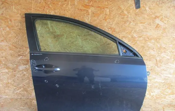 KIA Pro Cee'd III Front door 