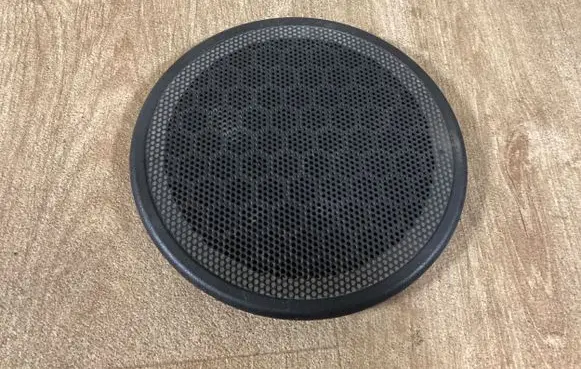 Renault Trafic II (X83) Side speaker trim/cover 7700842163B