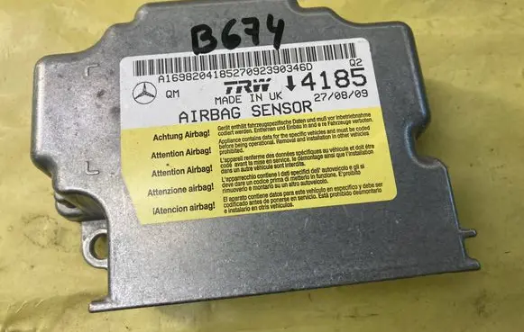 Mercedes-Benz B W245 Airbag control unit/module A1698204185