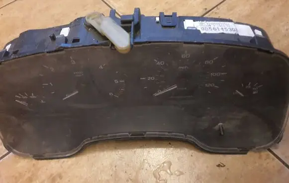 Opel Zafira A Speedometer (instrument cluster) 90561453Qm 110008830003