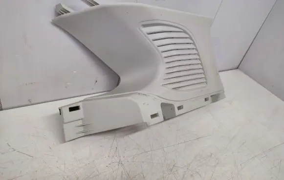 Ford Focus (D)pillar trim (top) BM51N280C46