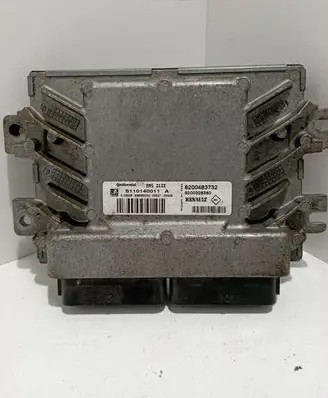 Dacia Sandero Engine control unit/module S110140011A 8200483732