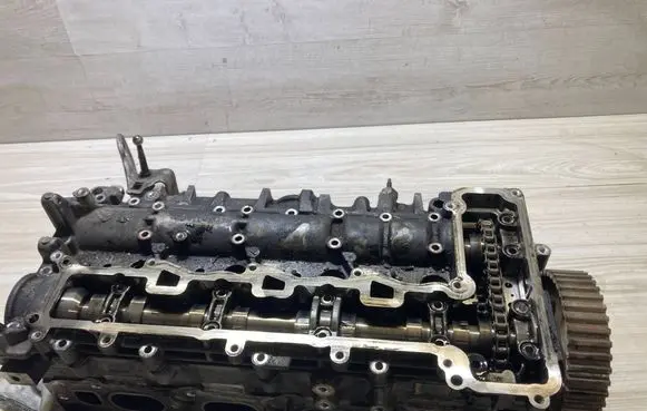 Peugeot Expert Engine head 9807255910