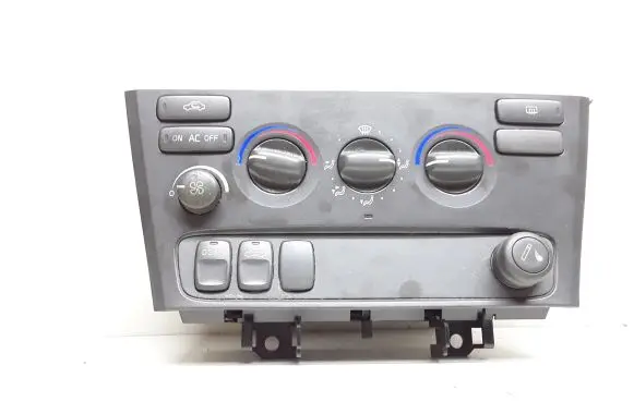 Volvo V70 Climate control unit