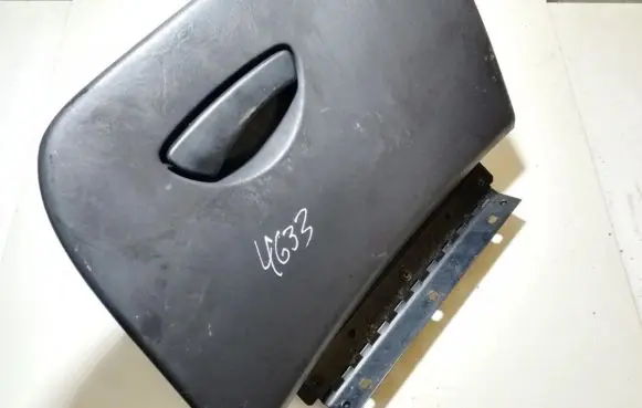 Ford Focus Glove box 98aba06050ah 98ab-a06050-ah
