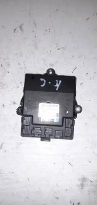 Mercedes-Benz A W169 Door control unit/module A1698204726 05072361
