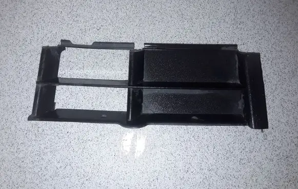 BMW 5 E39 Front bumper lower grill 51118235640