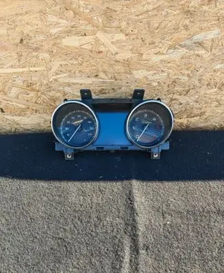 Jaguar XE Speedometer (instrument cluster) GX7310849BF