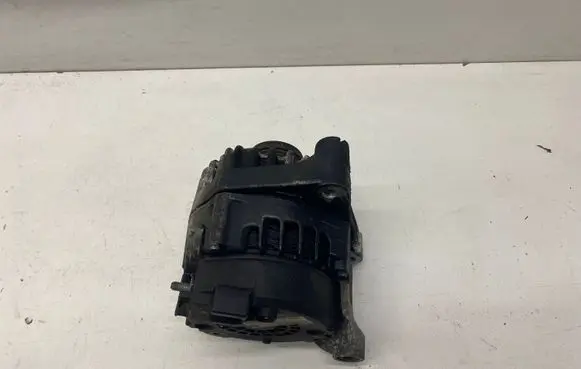 BMW 5 F10 F11 Generator/alternator 8507624