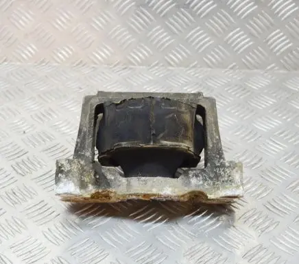 Ford Transit Engine mount bracket 6C116F012AE 3C116F012AB