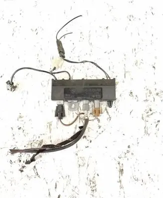 BMW 5 E39 Antenna control unit 65248352489